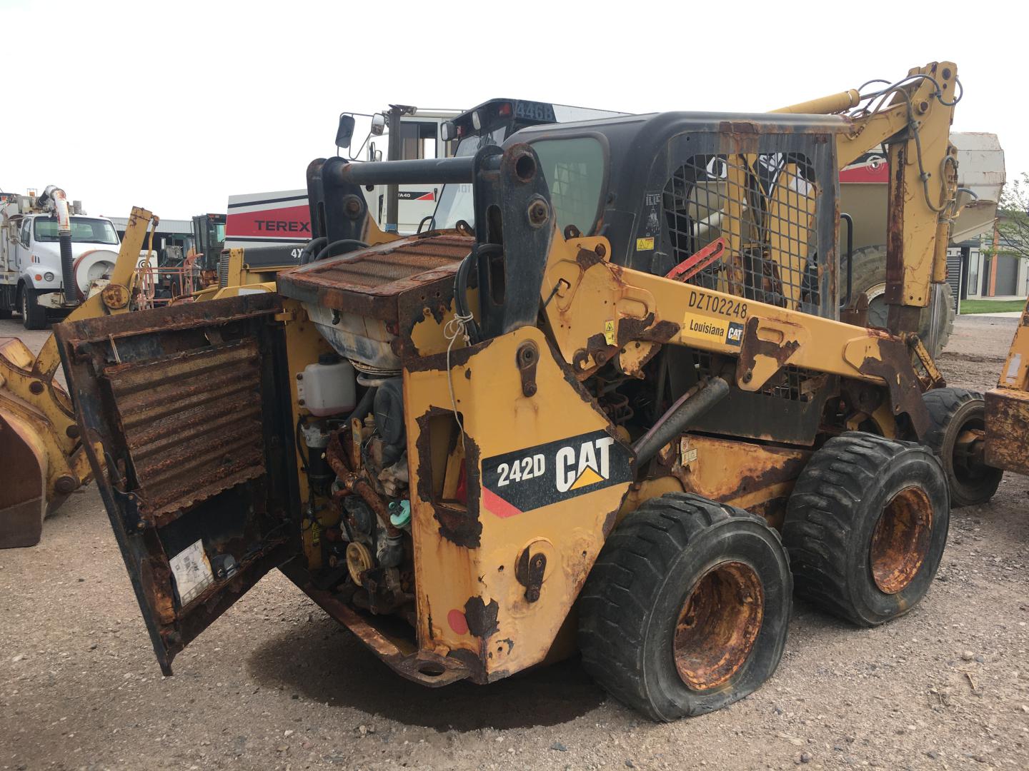 ./imagenes/INVOICE/2019/16561/MINICARGADOR CAT 242D PARA PARTES (17).JPG